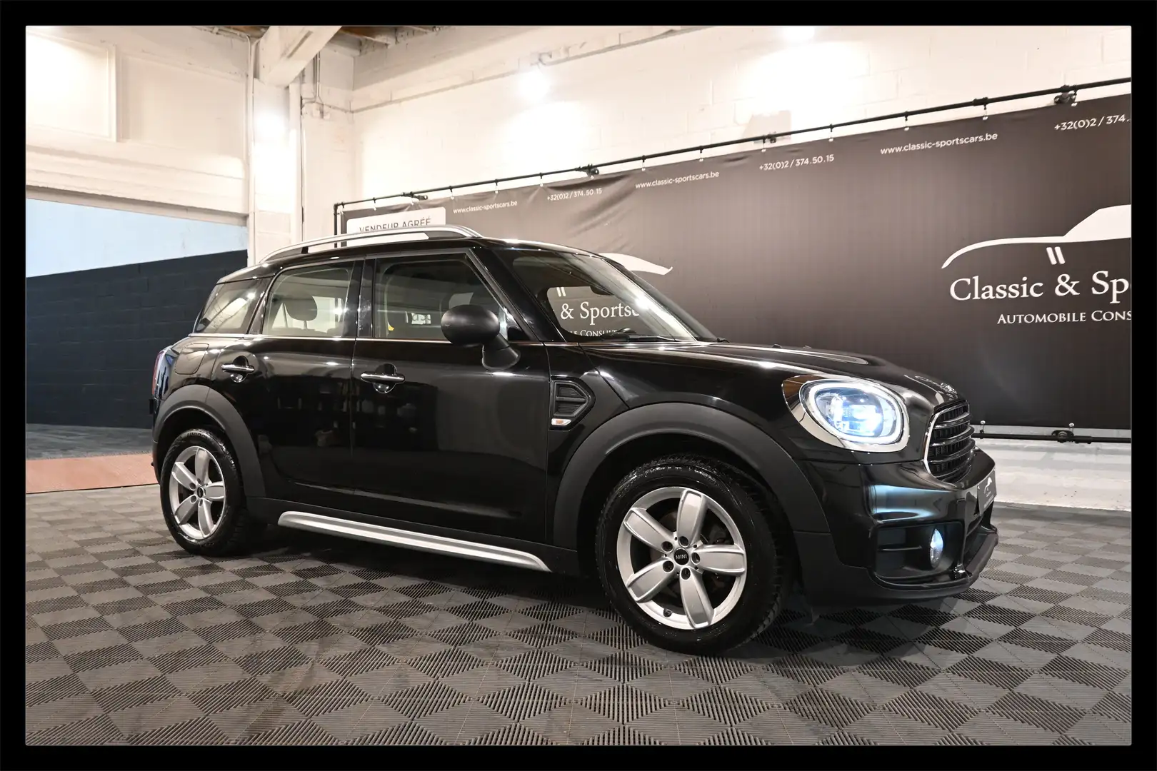 MINI One Countryman 1.5i EURO 6d / GPS NAVI / BLUETOOTH / LEDS Zwart - 1