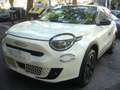 Fiat 600 Hybrid 110CV DCT6 MHEV La Prima NAVI e TELECAMERA Bianco - thumbnail 2