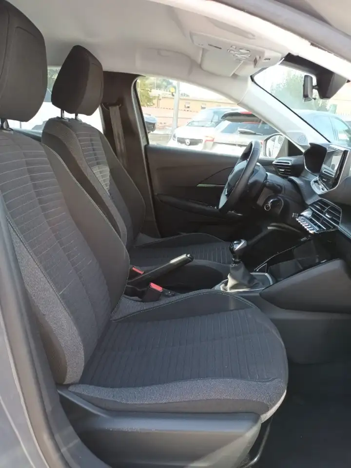 Peugeot 208 1200 PURETECH ACTIVE 100CV NAV LED PDC 7