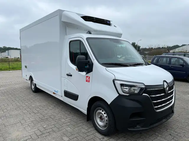 Renault Master Red Edition 145 PK