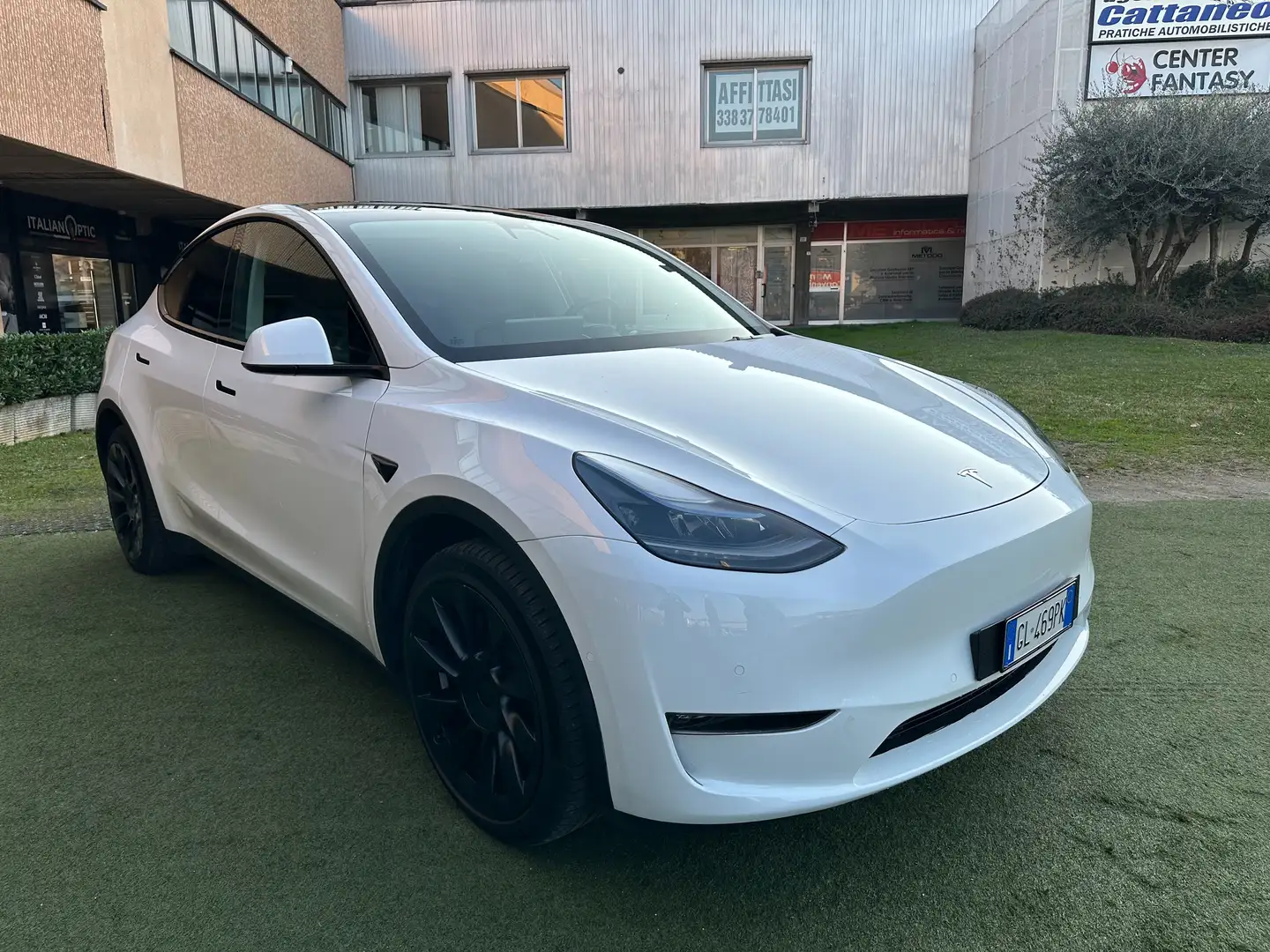 Tesla Model Y Long Range Dual Motor AWD 50000KM IVA ESPOSTA Bílá - 2