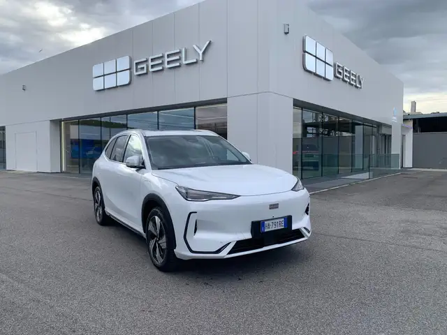 Geely E5
