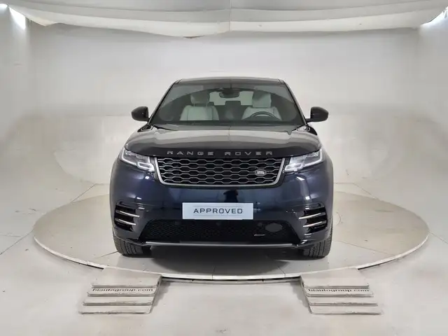 Land Rover Range Rover Velar view 8