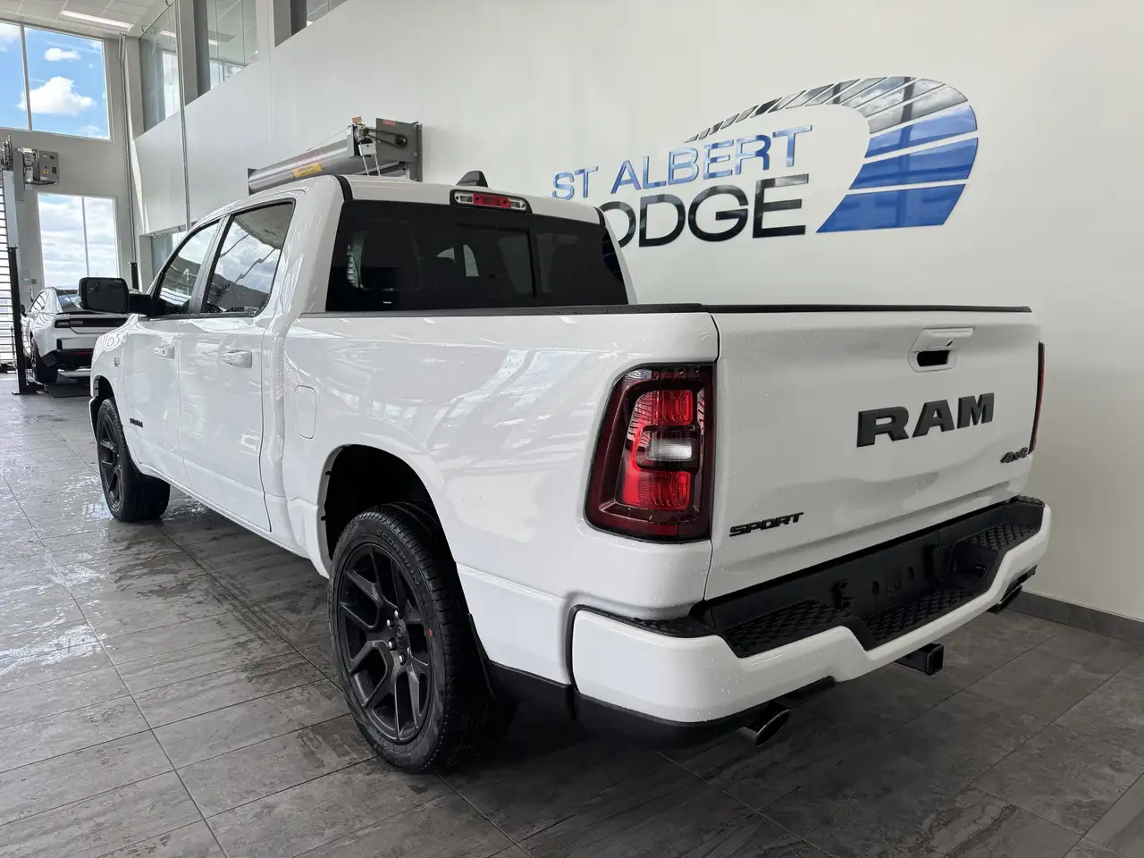 RAM 1500 снимка RAM 1500