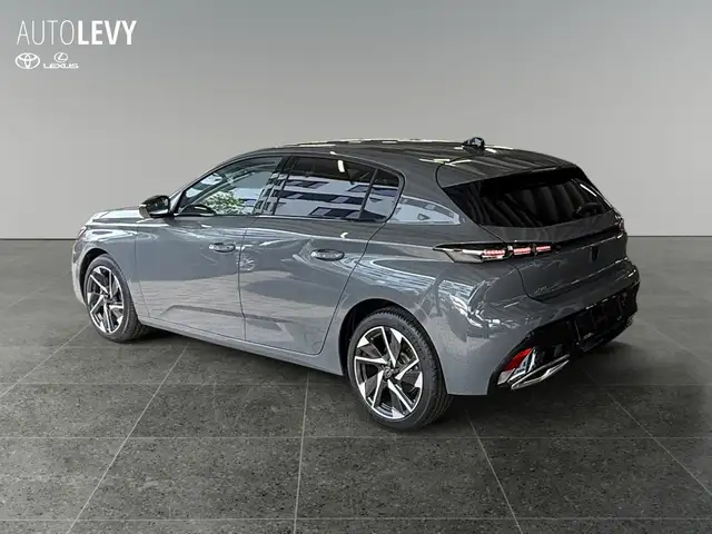 Peugeot 308 view 4