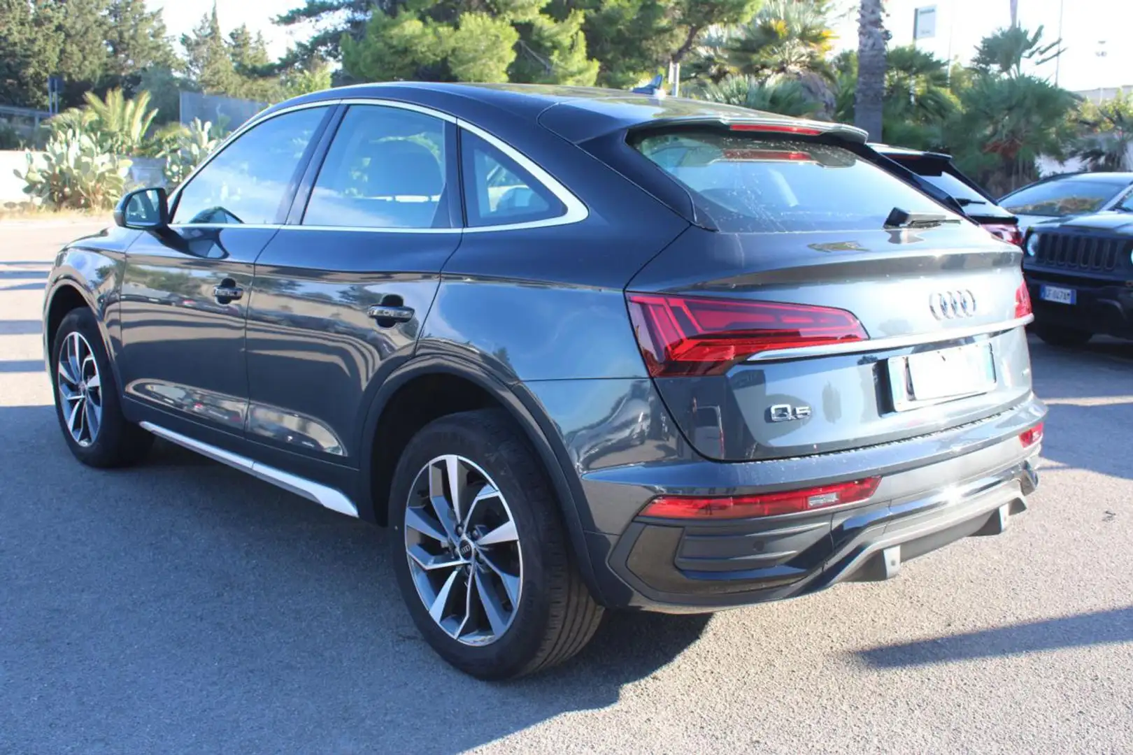 Audi Q5 35 TDI S tronic S line Grau - 2