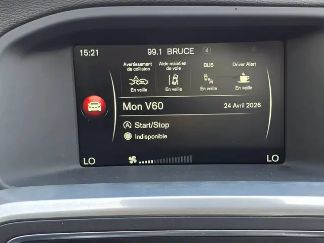 Volvo V60 Cross Country view 25