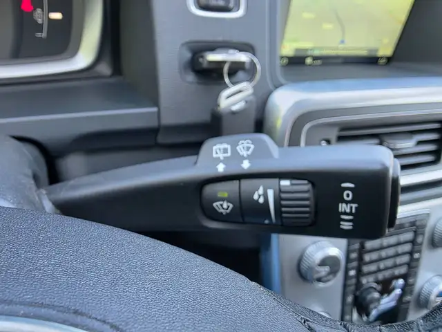 Volvo V60 Cross Country view 20