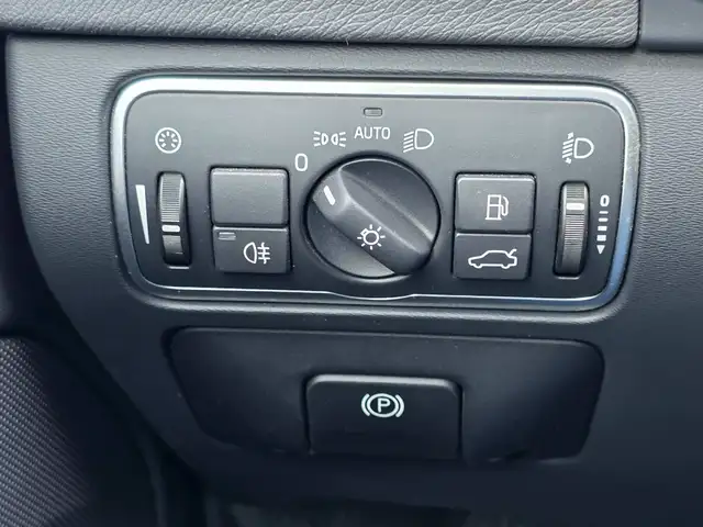 Volvo V60 Cross Country view 22