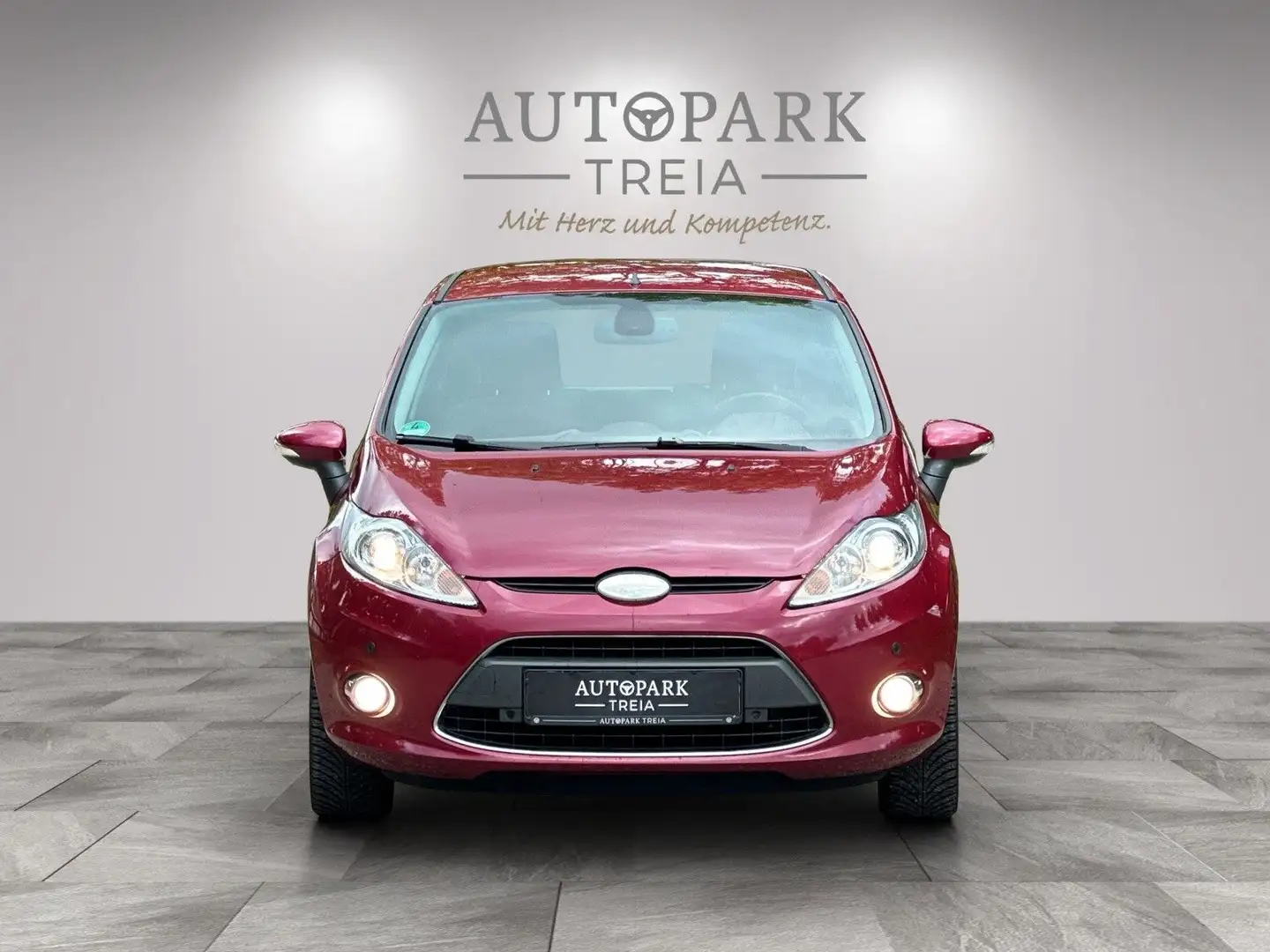 Ford Fiesta Titanium (ALU-KLIMA-BT-SHZ-PDC-TÜV) - 2