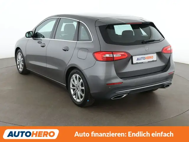 Mercedes-Benz B-Class view 4