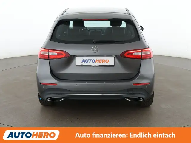 Mercedes-Benz B-Class view 5