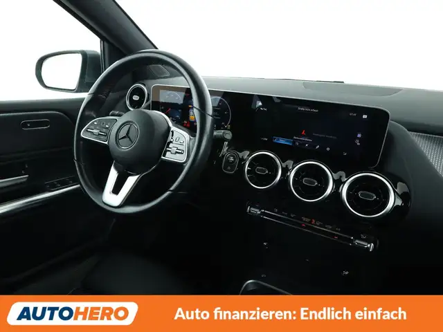 Mercedes-Benz B-Class view 13