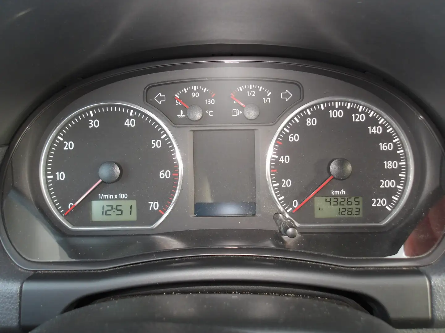 Volkswagen Polo Cross Polo IV  5-Türer 1.4 CrossPolo Plateado - 2