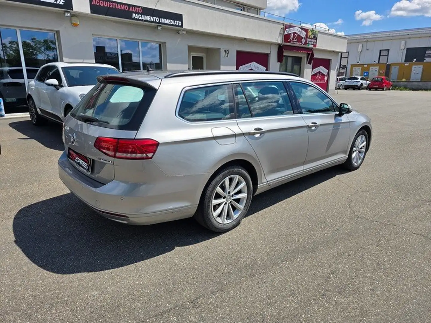 Volkswagen Passat Variant 1.6 tdi Business dsg IVA ESPOSTA PERMUTE Argento - 2