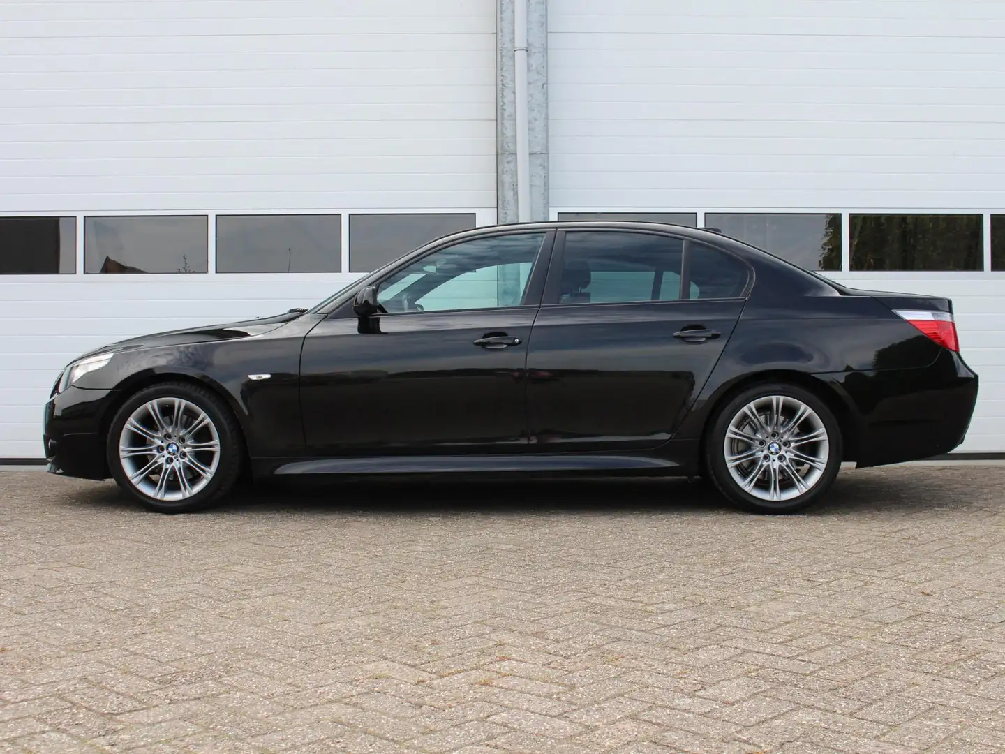 BMW 530 5-serie 530i High Executive M sport aero dynamica Fekete - 2
