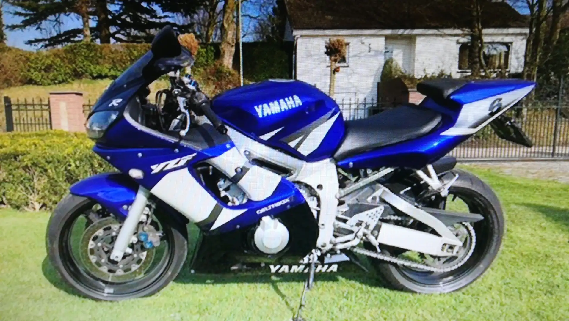 Yamaha YZF-R6 Синий - 1