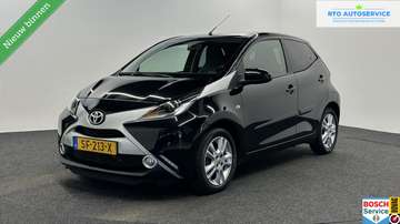 1.0 VVT-i x-cite CAMERA LM ECC DAB 56000 KM.