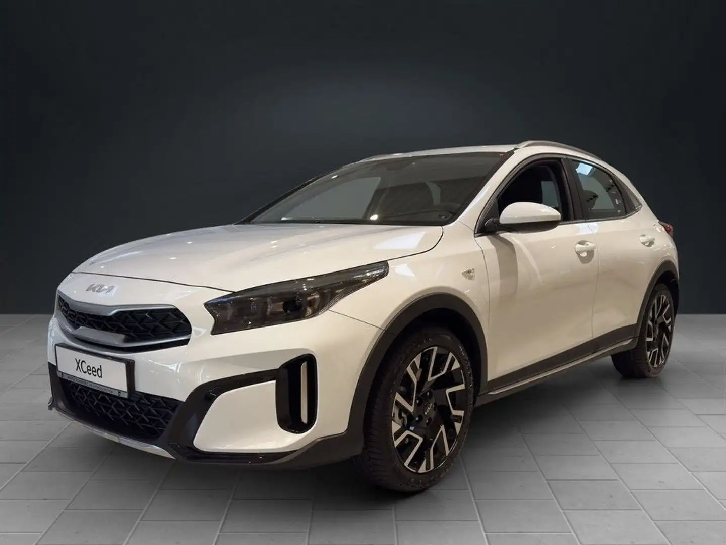 Kia XCeed XCEED 1.0T 100PS VISION Navi Белый - 2