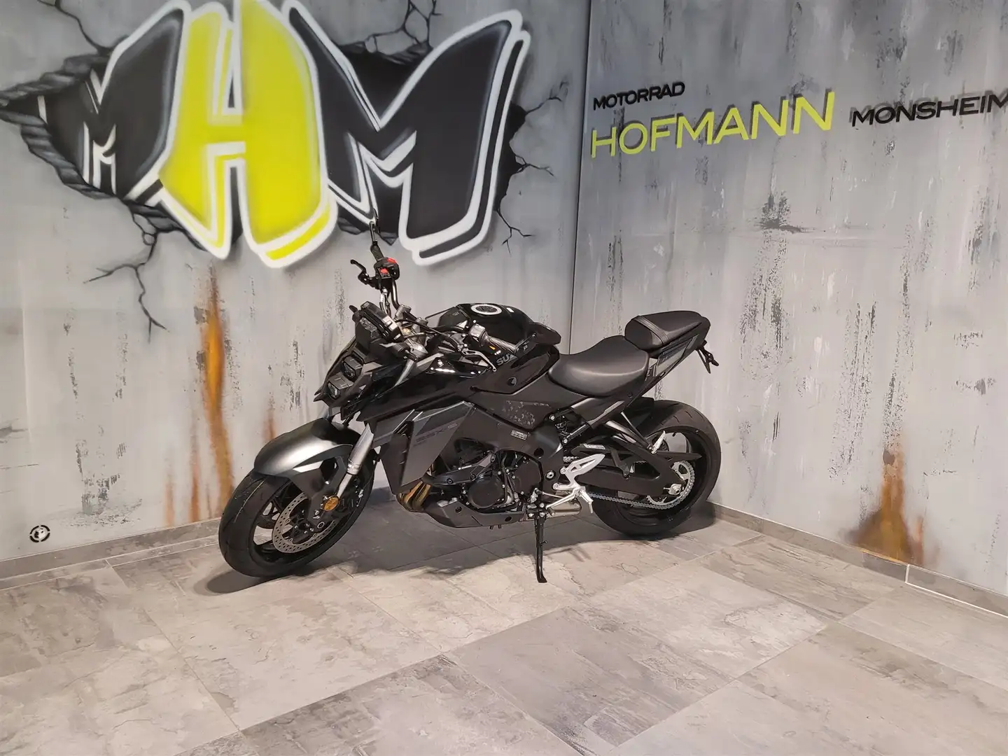 Suzuki GSX-S 950 Umbau! Black - 2