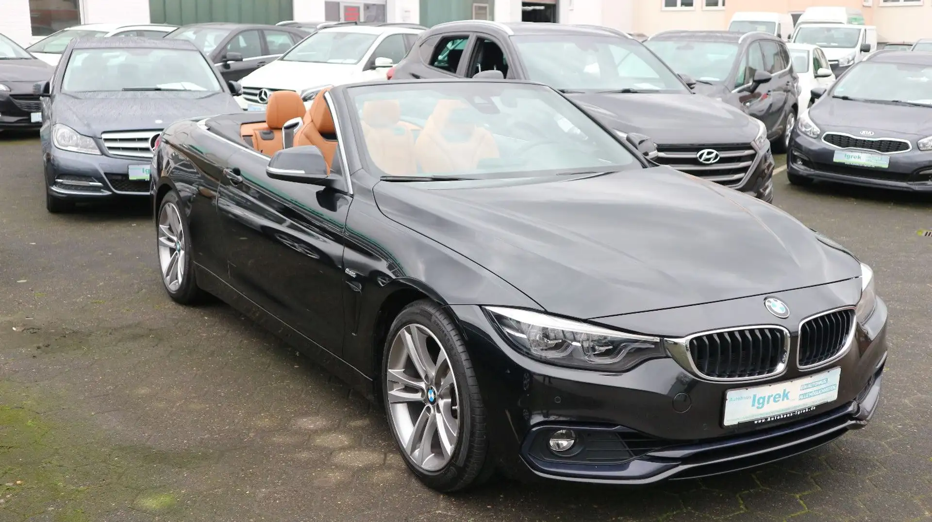 BMW 420 i Cabrio Sport Line Schwarz - 2