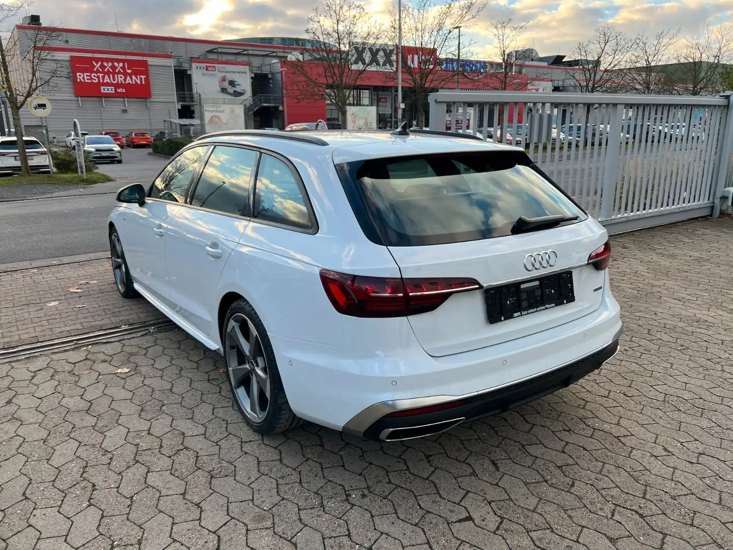 Audi A4 Avant 50 TDI quattro S line PANO*VIRTUAL*360° Weiß - 2