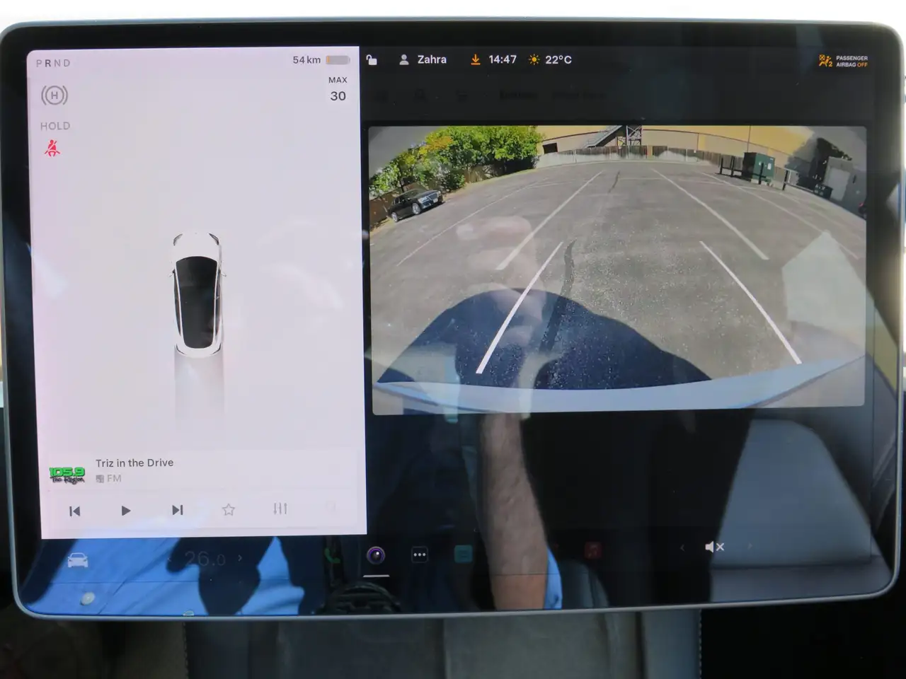 Tesla Model 3 снимка Tesla Model 3