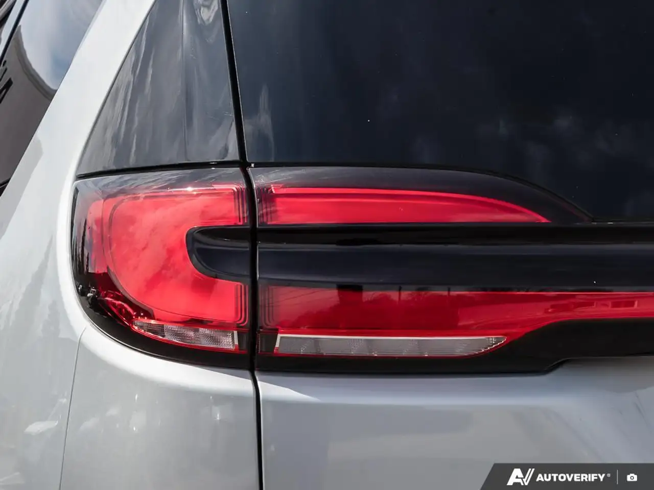 Chrysler Pacifica снимка Chrysler Pacifica