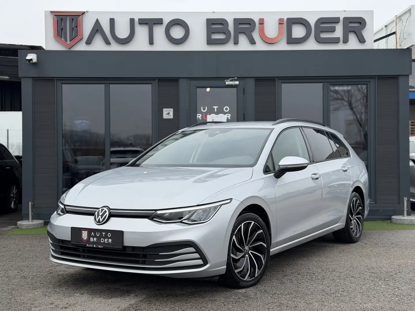 Volkswagen Golf Variant 2,0 TDI Life DSG |Assistenten|Ambiente|RFK|Massage Silber - 2