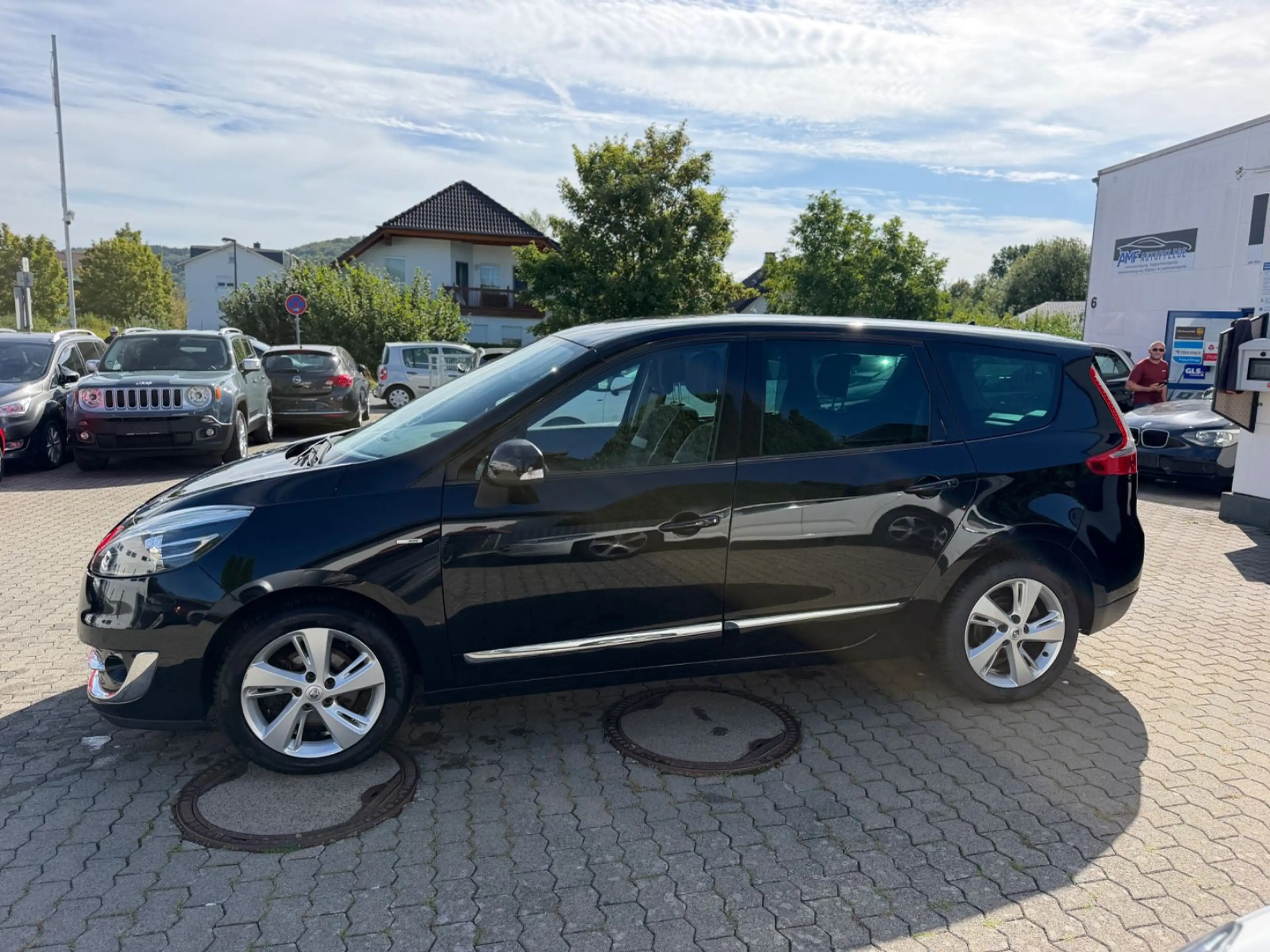 Renault Grand Scenic 1.5 dCi Bose Edition — photo 5