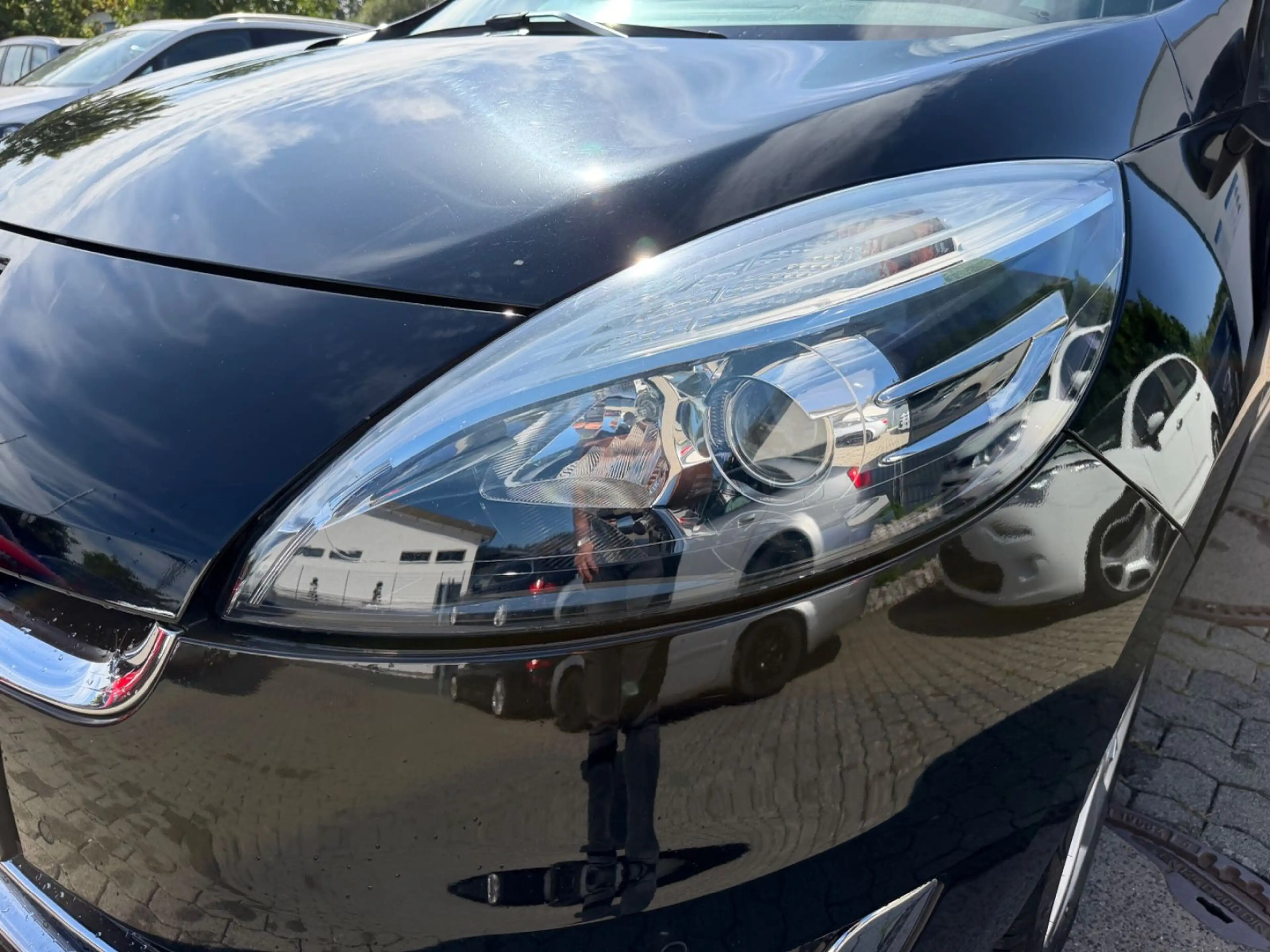 Renault Grand Scenic 1.5 dCi Bose Edition — photo 9