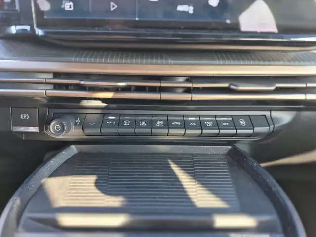 Lancia Ypsilon view 7