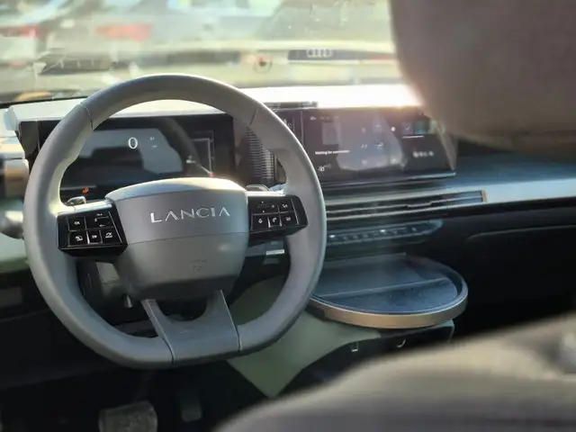 Lancia Ypsilon view 14