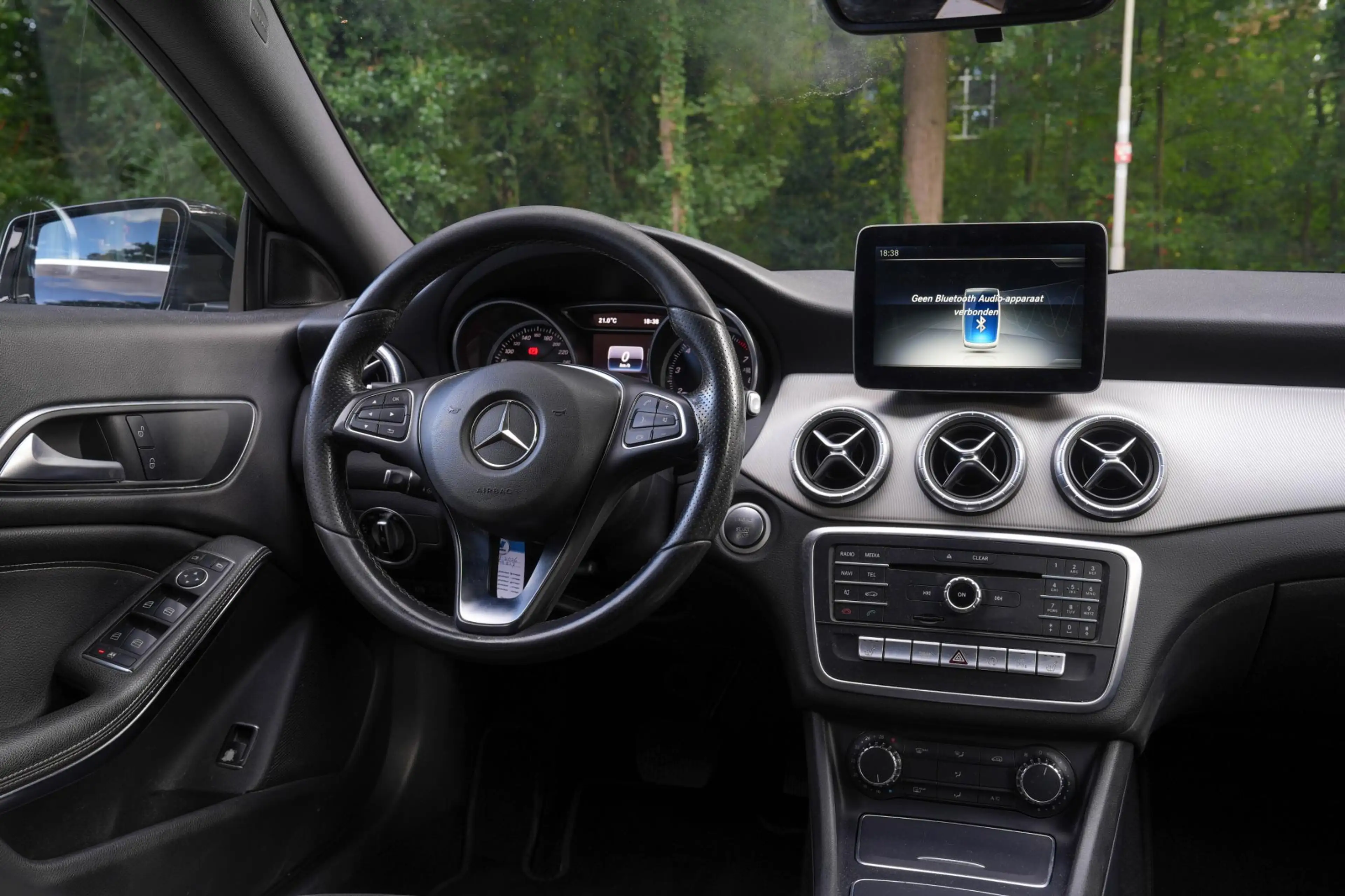 Mercedes-Benz CLA 180 Business Solution |Camera|Stoelverwarming|Keyless| — photo 11