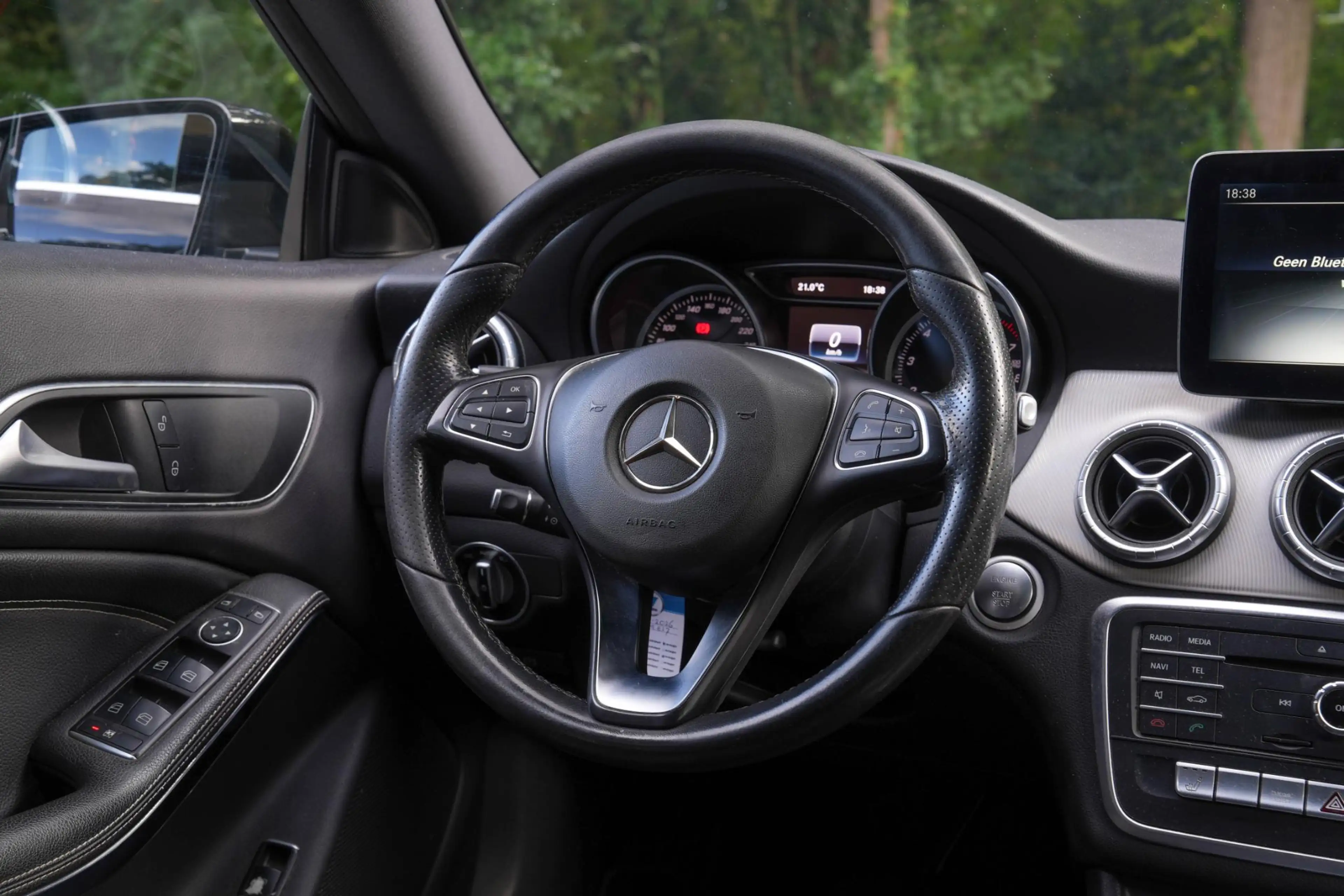 Mercedes-Benz CLA 180 Business Solution |Camera|Stoelverwarming|Keyless| — photo 10