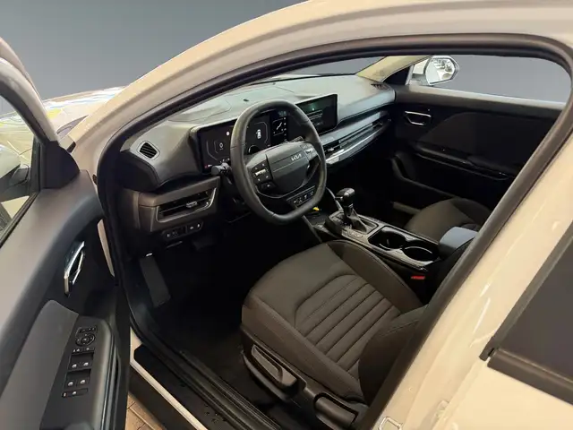Kia K4 view 10