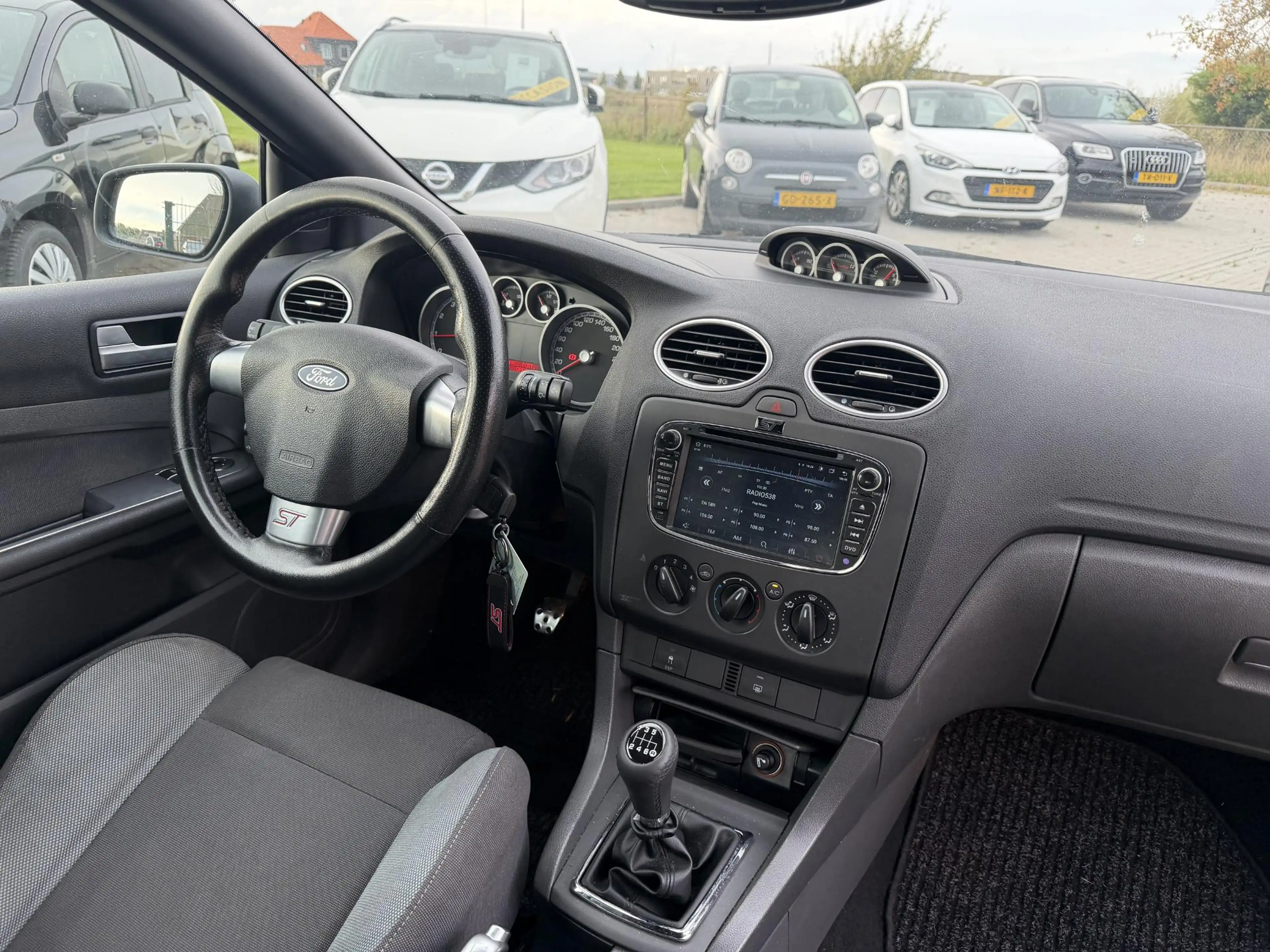 Ford Focus 2.5-20V ST — photo 6