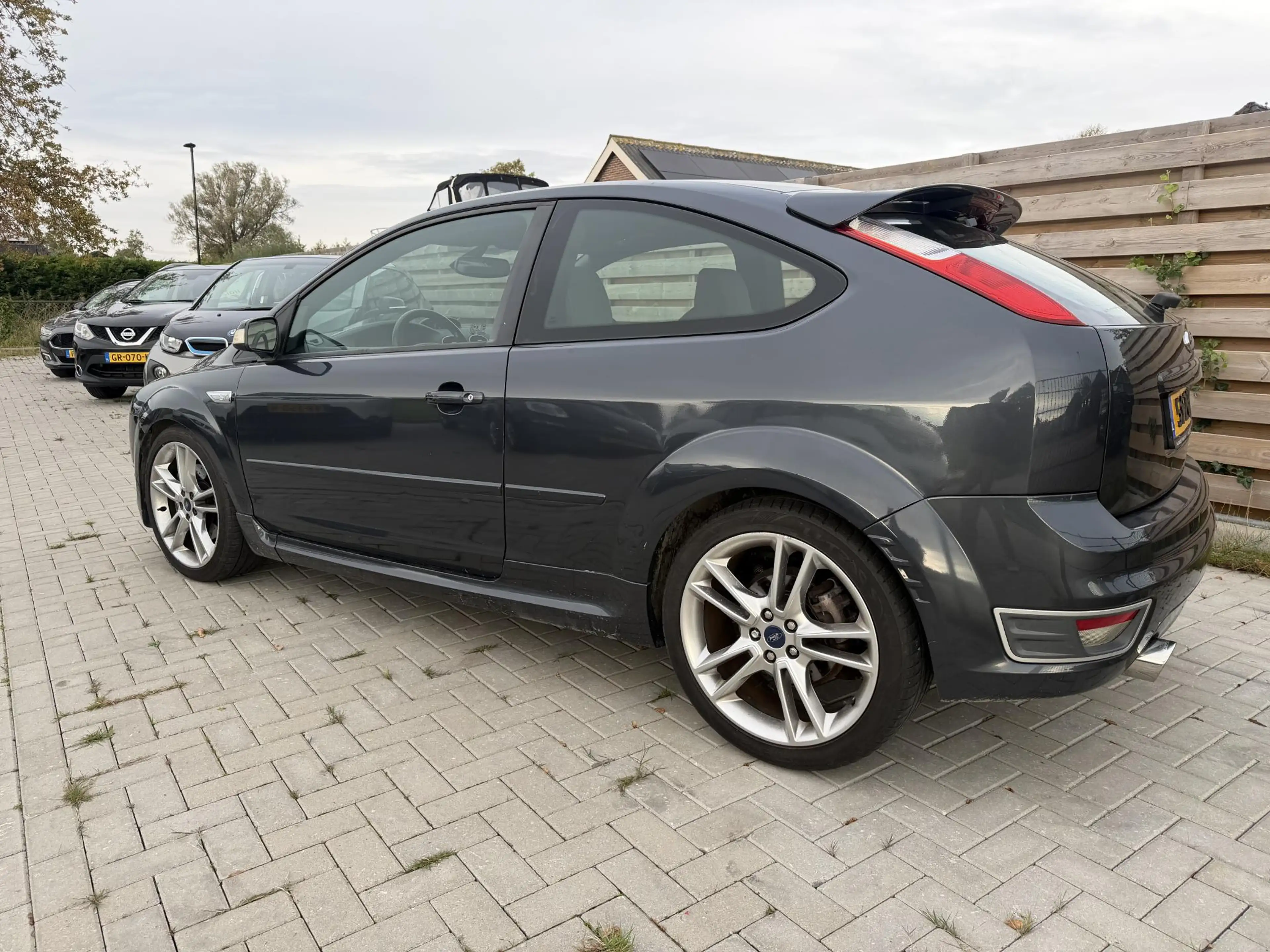 Ford Focus 2.5-20V ST — photo 2