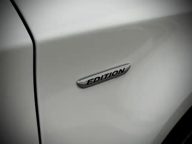 Mercedes-Benz Cla Class view 9