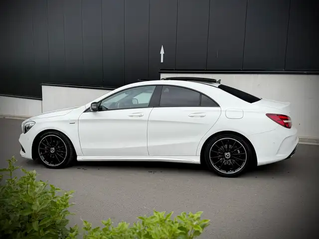 Mercedes-Benz Cla Class view 3