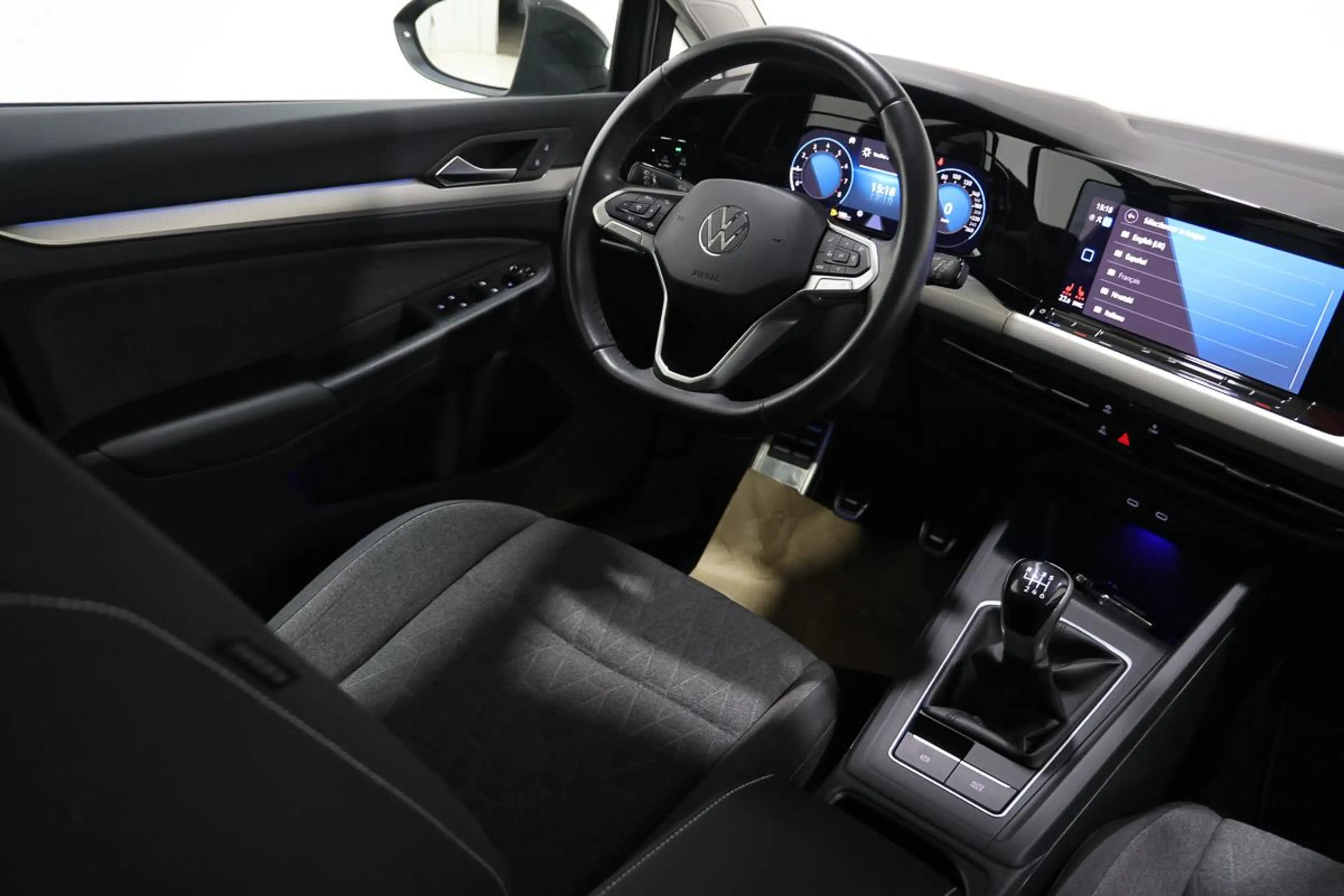 Volkswagen Golf 1.0 TSI 110 - MOVE LED - 16 - CARPLAY - RADAR — photo 13