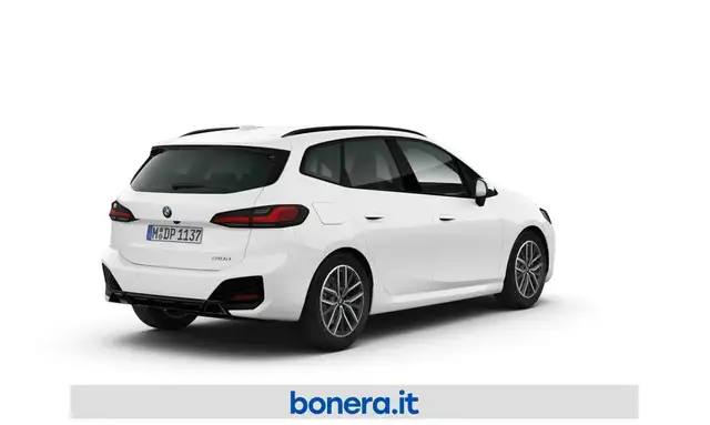 BMW 2 Series view 2