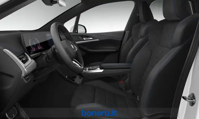BMW 2 Series view 4
