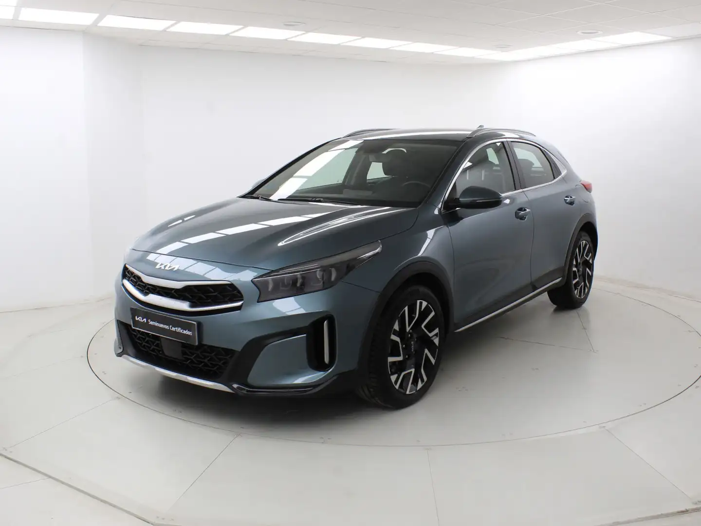 Kia XCeed 1.5 T-GDi MHEV iMT Tech Gris - 2