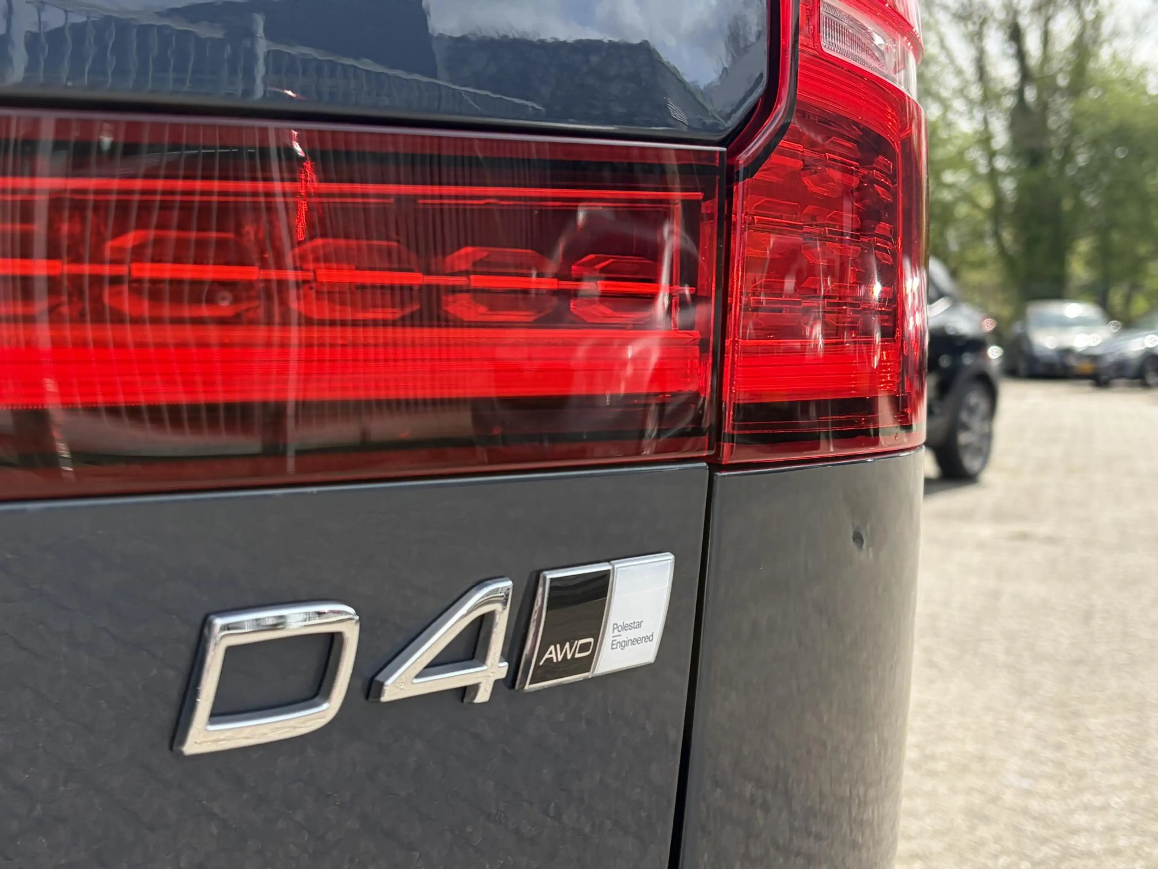 Volvo V60 Cross Country 2.0 D4 AWD Intro Edition / Polestar-Engineered / A — photo 11