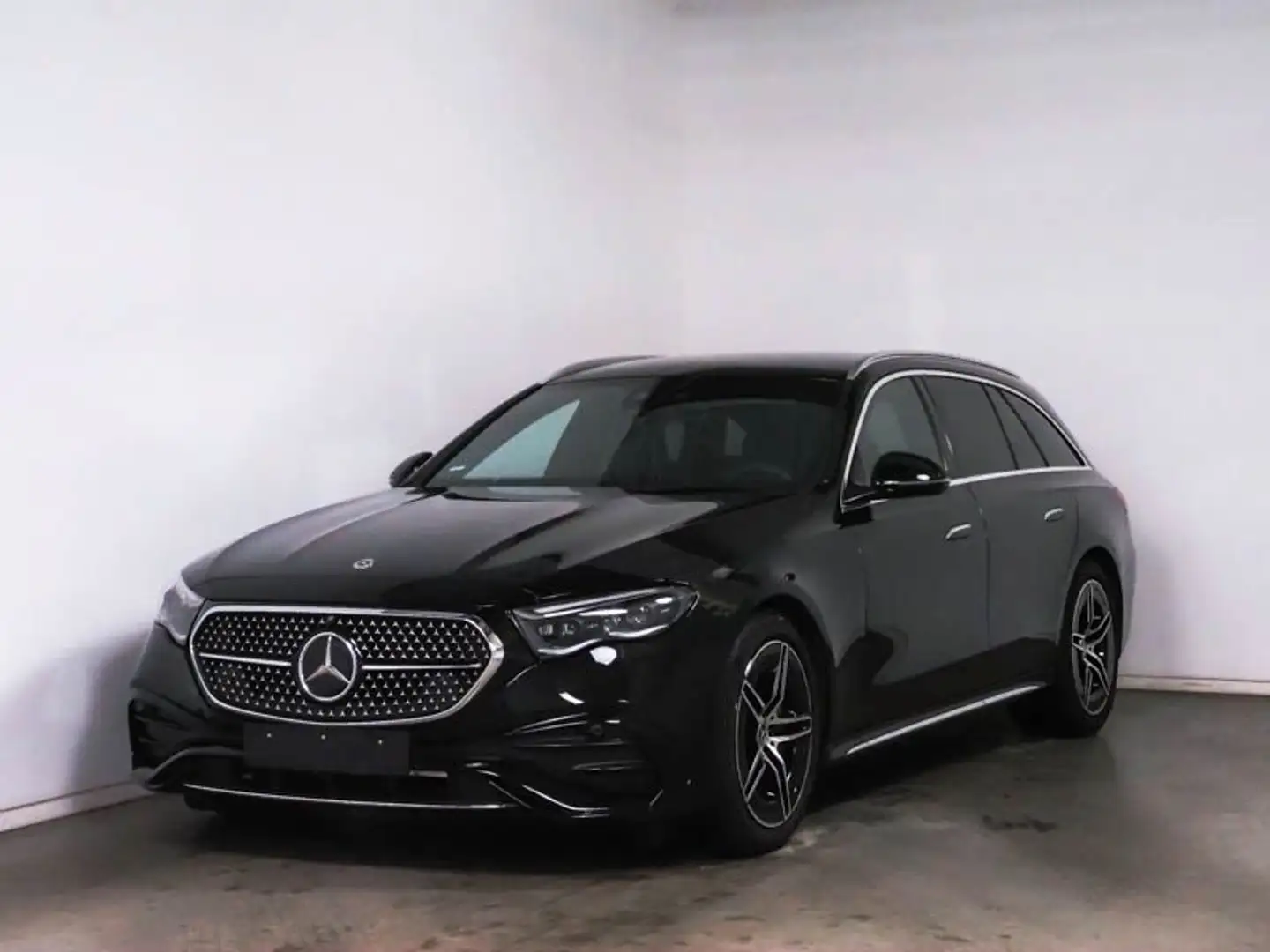Mercedes-Benz E 450 T 4M AMG-ADVP DISTRONIC+MEMO+360°+LEDER-PA Schwarz - 1