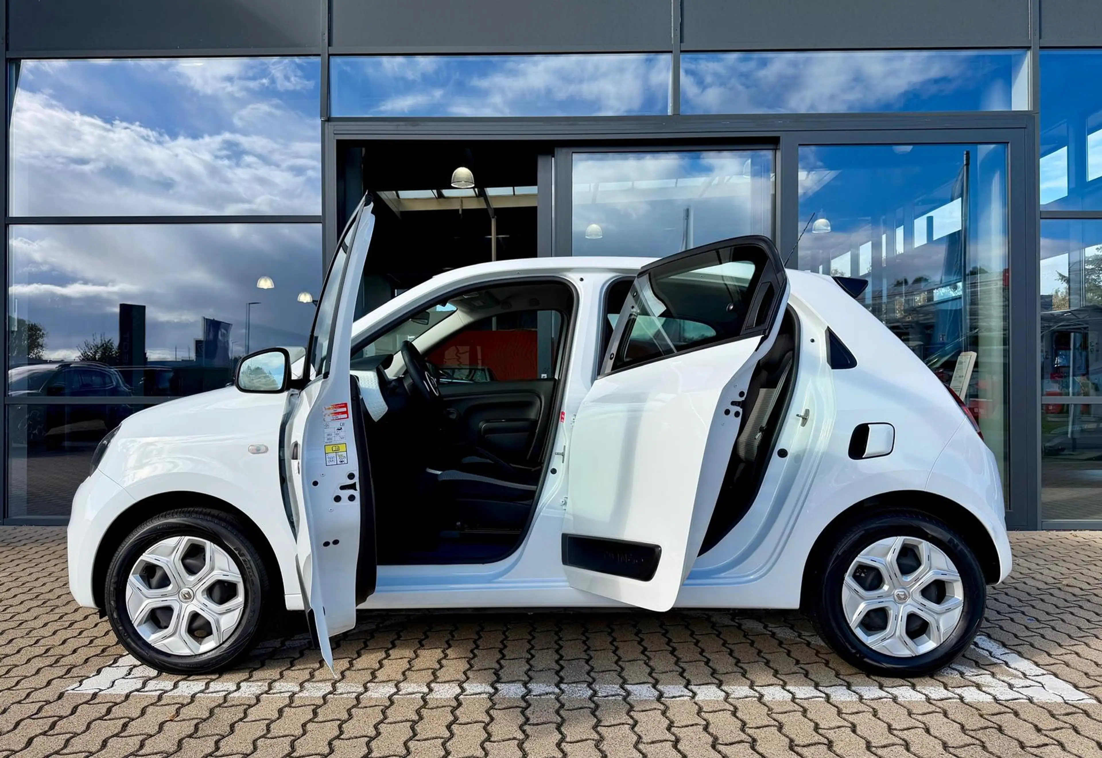 Renault Twingo Life. Top!! wenig KM, WKR! — photo 4
