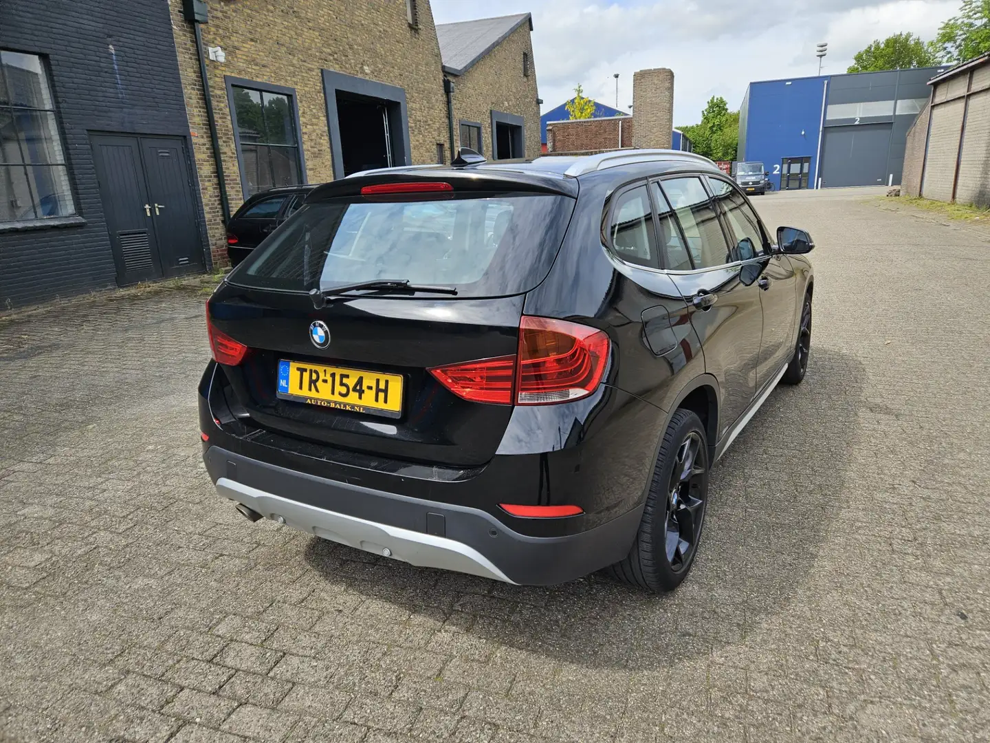 BMW X1 XDrive18d Business+ Schwarz - 2