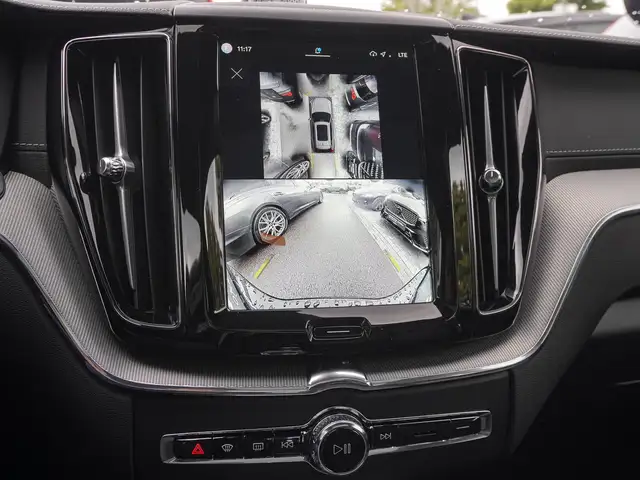 Volvo XC60 view 14