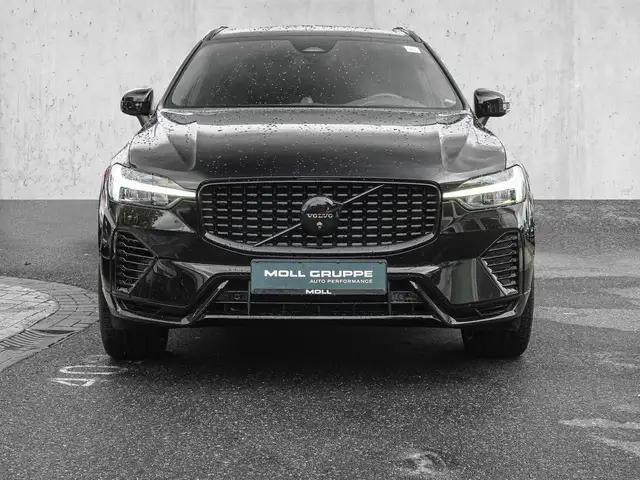 Volvo XC60 view 3